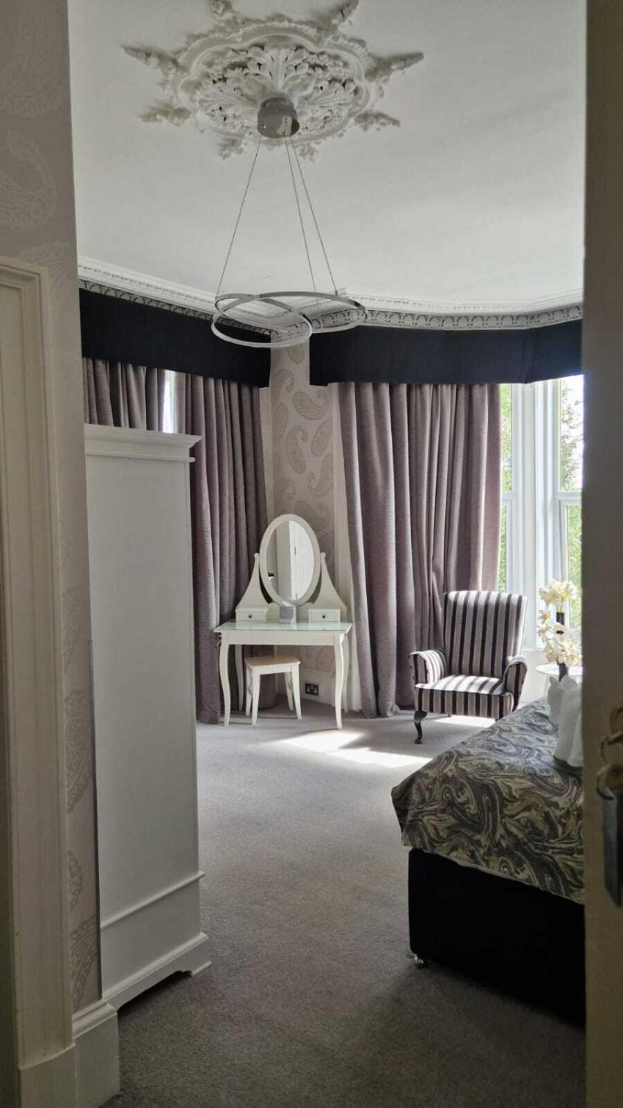 The Abbotsford Hotel คาลเลนเดอร์ ห้อง รูปภาพ